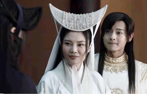 Đệ nhất ngực đẹp đóng vai mẹ Đoàn Dự cắm sừng chồng-2