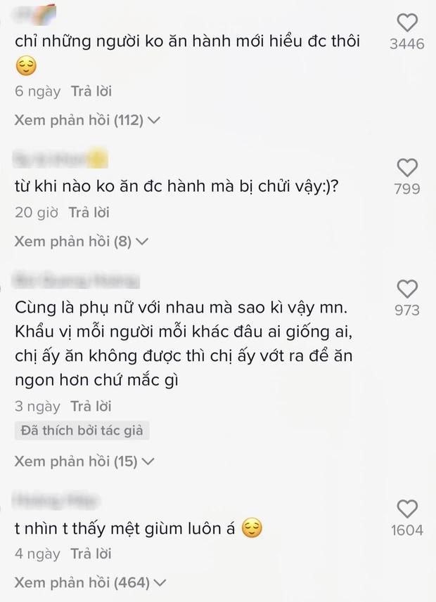 Cô gái bị ném đá chỉ vì hành động khác người khi đi ăn phở-2