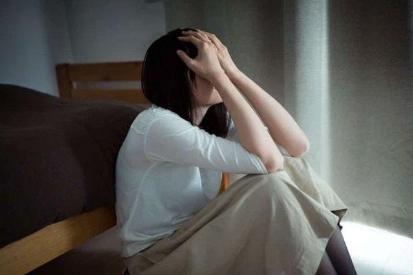 Thấy chồng chảy máu, tôi kiểm tra thì phát hiện cảnh đáng buồn-1