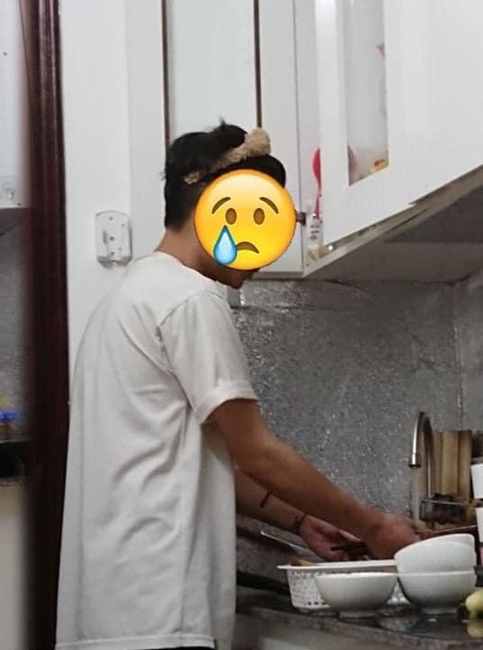Bạn gái bắt rửa bát xong chẳng thưởng gì, thanh niên ấm ức giải tán-2
