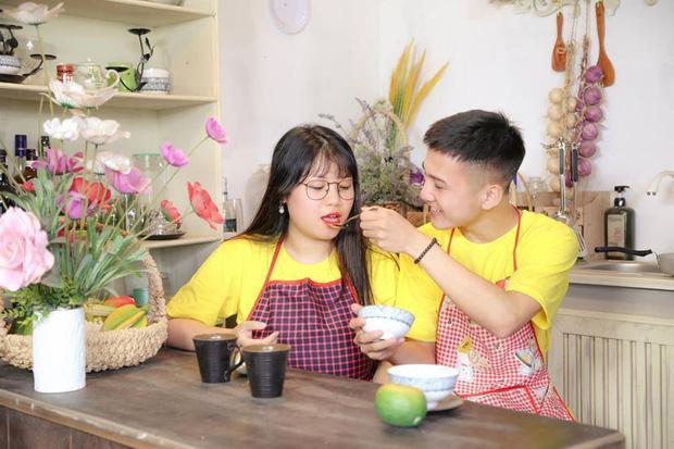 Hot girl ngực khủng khoe bồ mới, vòng 1 che nửa người yêu-3