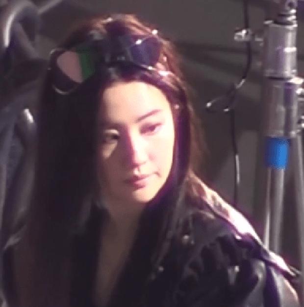 Lưu Diệc Phi lộ ảnh rơi nọng cằm, nhan sắc gây thất vọng-1