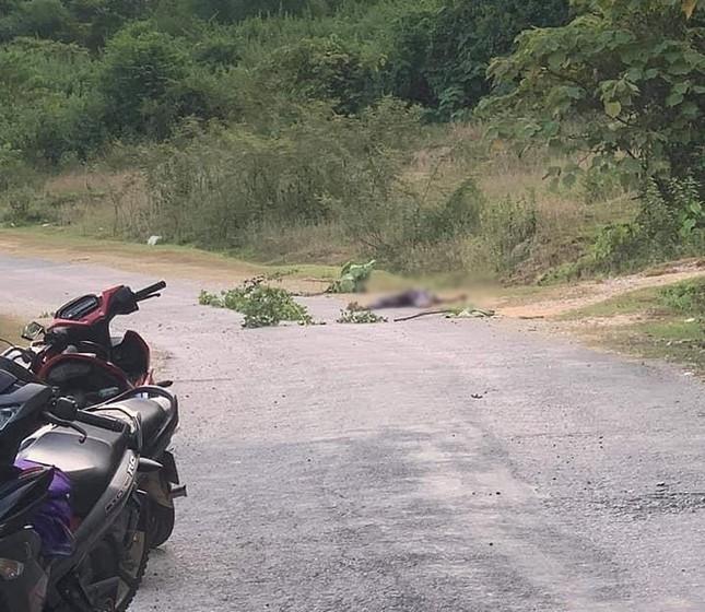 Tài xế taxi bị khách cứa cổ sát hại, gục chết trên đường-1