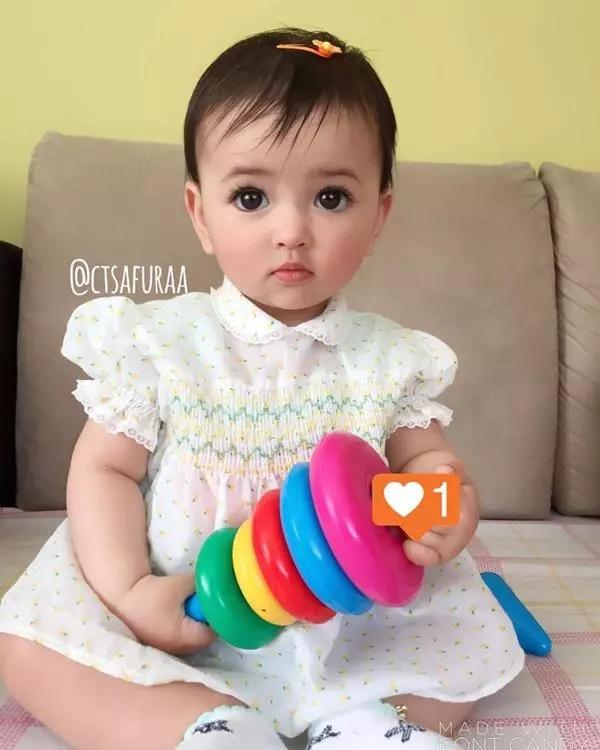 Loạt ảnh mới về cô bé có đôi mắt biết nói-3