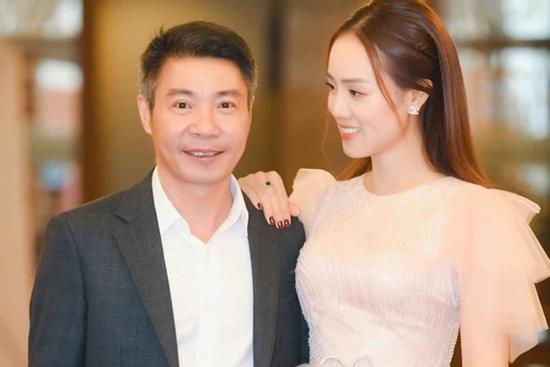 Bị nghi mang thai, vợ kém 15 tuổi của Công Lý nói gì?