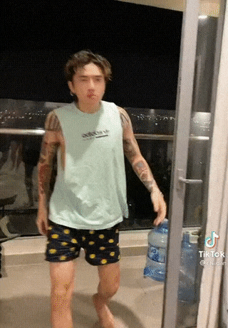 Tình tin đồn của Ninh Dương Lan Ngọc bị chê hình xăm dơ-2