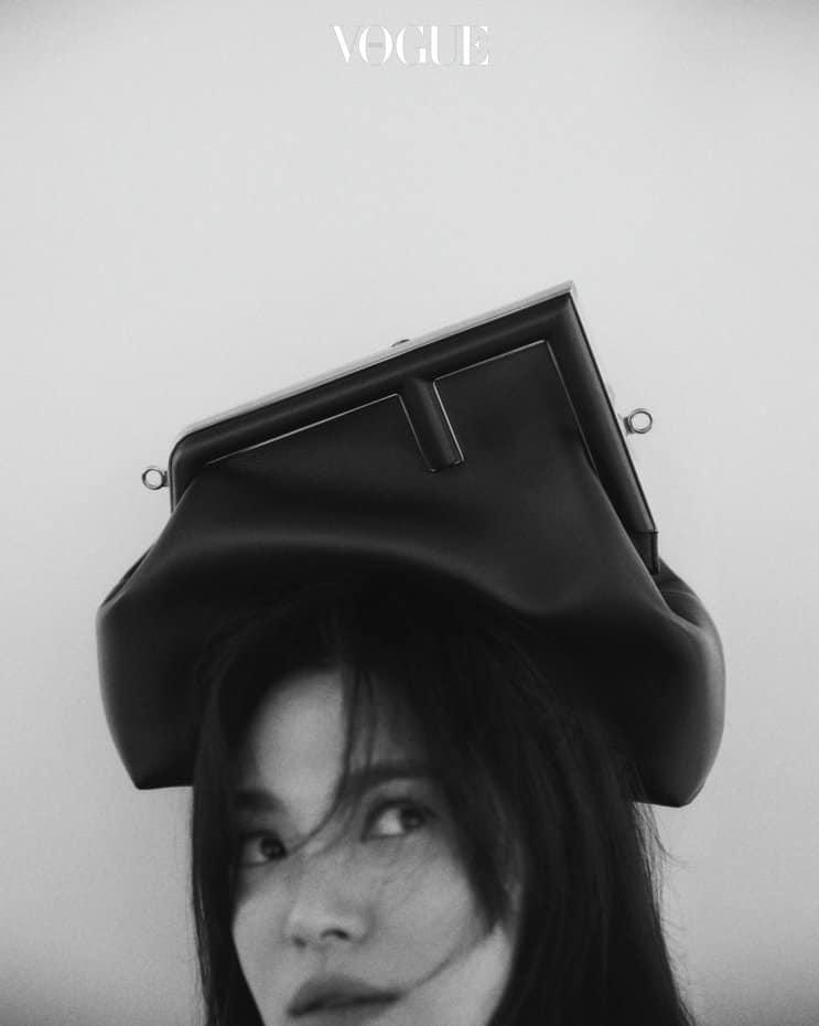 Dung mạo Song Hye Kyo đẹp hơn hoa trên bìa tạp chí-3