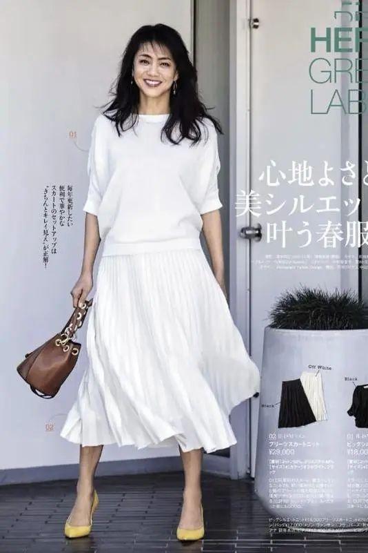 Giao mùa, nàng diện váy xếp ly đốn tim người đối diện-11