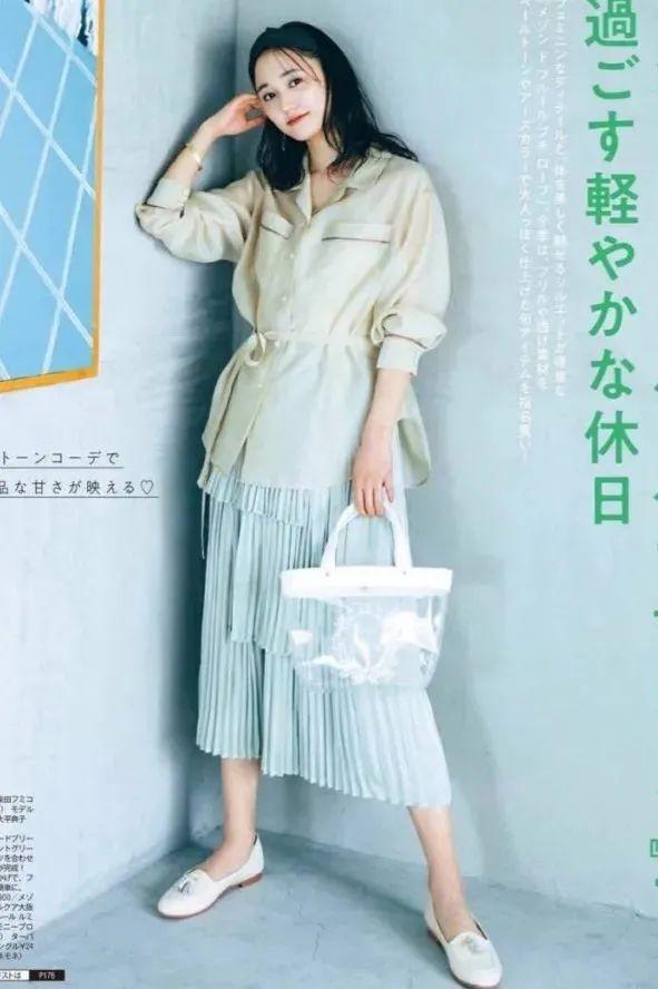 Giao mùa, nàng diện váy xếp ly đốn tim người đối diện-15