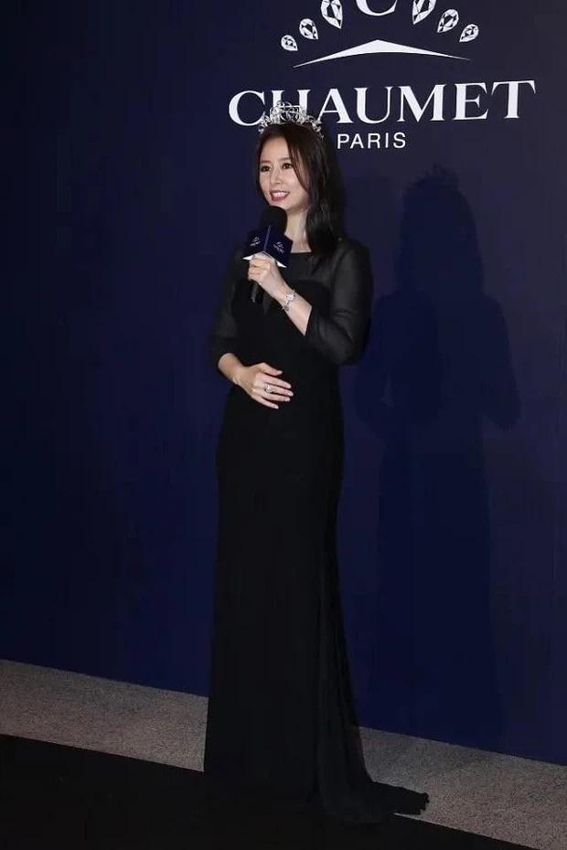 Lâm Tâm Như lộ da chảy xệ lão hóa khác xa hình photoshop-6