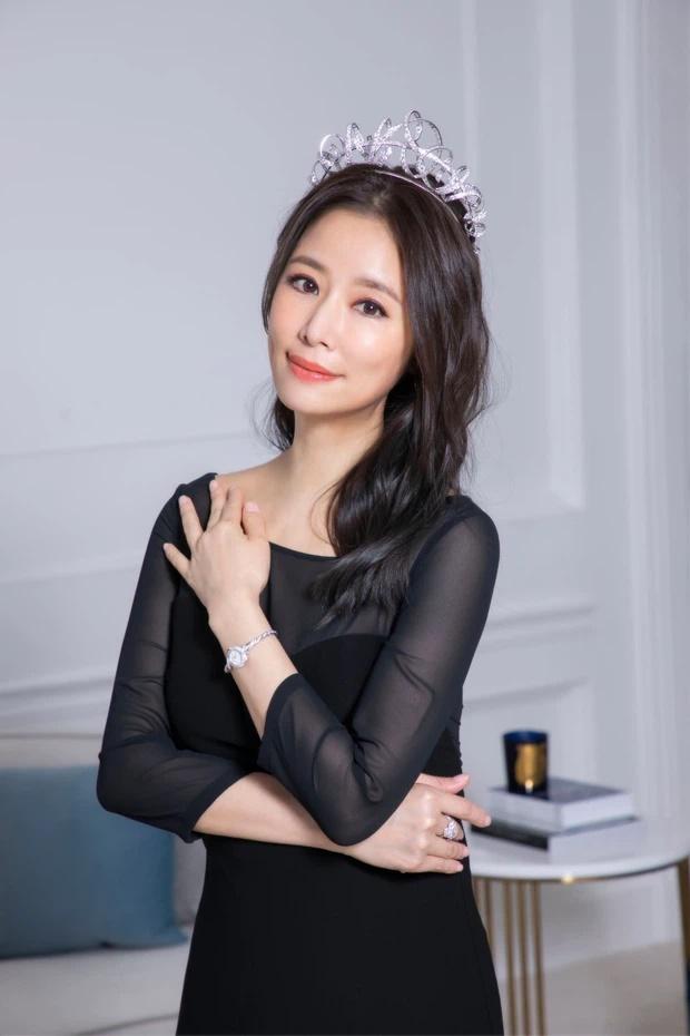 Lâm Tâm Như lộ da chảy xệ lão hóa khác xa hình photoshop-2