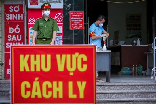 Nóng: Hà Nội tiếp tục giãn cách xã hội đến 6h ngày 6/9