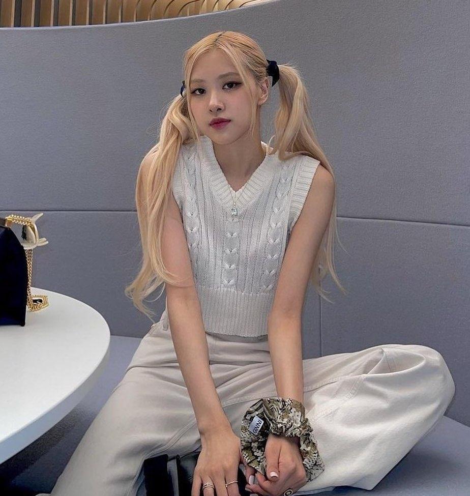 Bắt trend 3 xu hướng hot nhất mùa thu từ Rosé BLACKPINK-1
