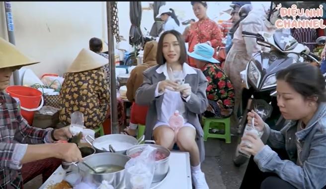 CLIP: Diệu Nhi bụng to tướng, ăn sập chợ chuẩn bà bầu-5