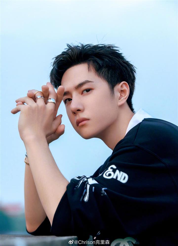 Vụ Vương Nhất Bác bị cài định vị vào xe: Hai fan cuồng đã bị tạm giam-2