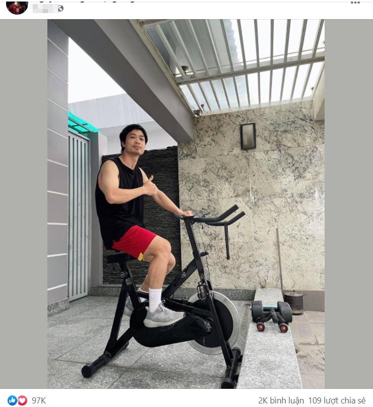 Công Phượng lộ diện già nua sau 2 năm lấy vợ, chăm con mọn-2