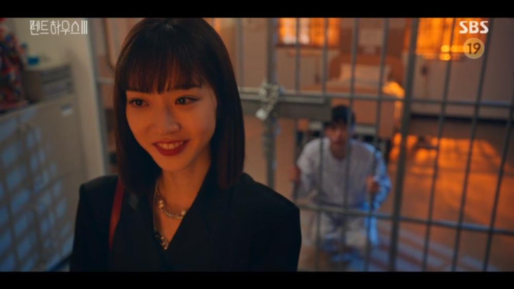 Penthouse 3 tập 11: Ác nữ Seo Jin chết thảm thương, chồng cũ nguy kịch-4