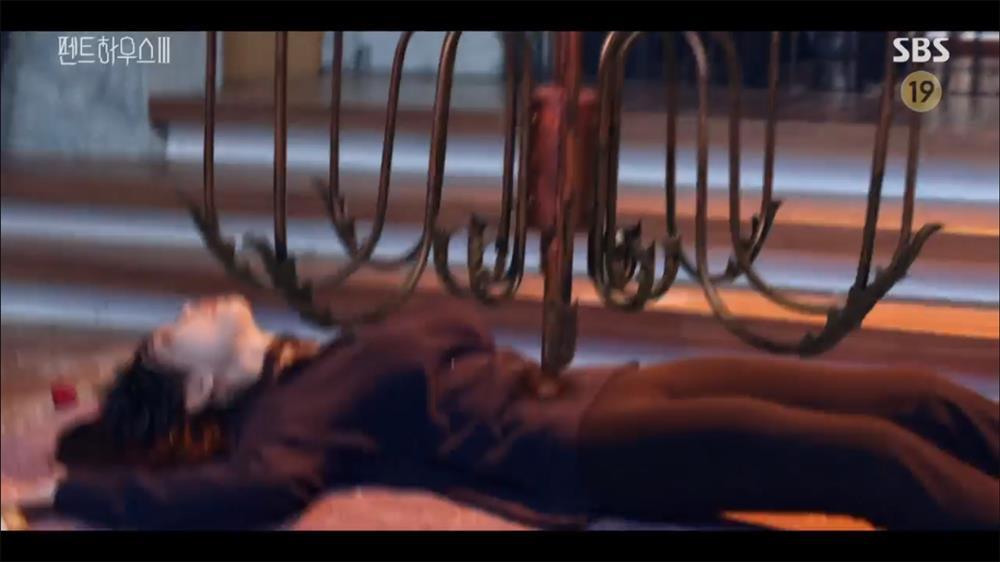 Penthouse 3 tập 11: Ác nữ Seo Jin chết thảm thương, chồng cũ nguy kịch-22