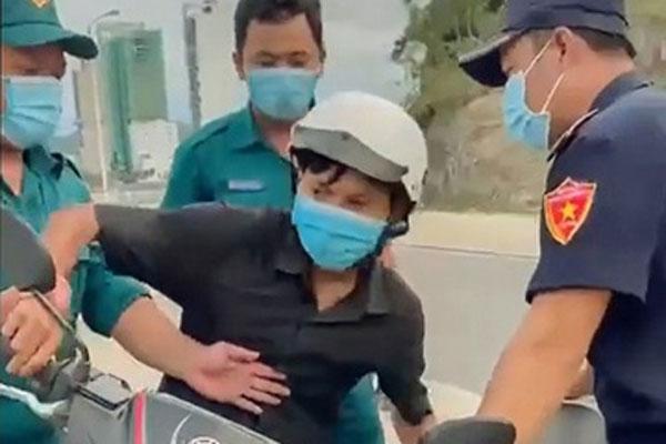 Thanh niên vụ bánh mì không phải thiết yếu lại bị phạt-2