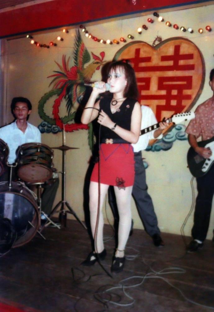 Zĩ zãng Việt Hương: 16 tuổi già chát, 19 tuổi thì như bé 13-1