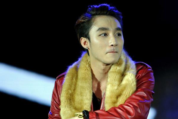 Sơn Tùng M-TP đánh úp fan khi xuất hiện không một lời báo trước-2