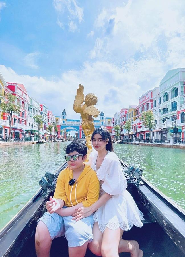 Bà trùm Hương Ga và loạt diễn viên là mẹ đơn thân xinh đẹp, giàu sang-26