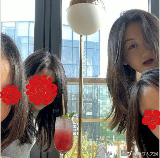 Con gái Vương Phi ăn mặc sexy, ra dáng thiếu nữ-2