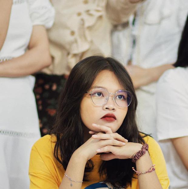 Thủ khoa Học viện An ninh tâm sự về bố đang ở tuyến đầu chống dịch-3