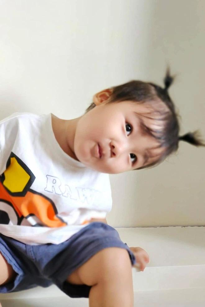 Quý tử Hòa Minzy tiết lộ bố khóc vì nhớ 2 mẹ con mùa dịch-6