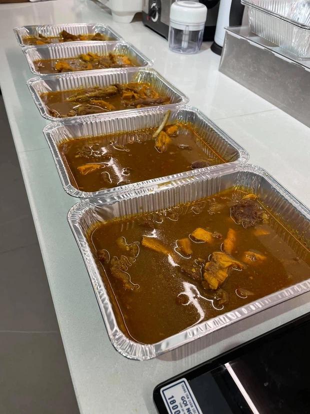 Anh Đức nhiễm Covid-19, vợ chồng Hari Won tặng quà đặc biệt-1