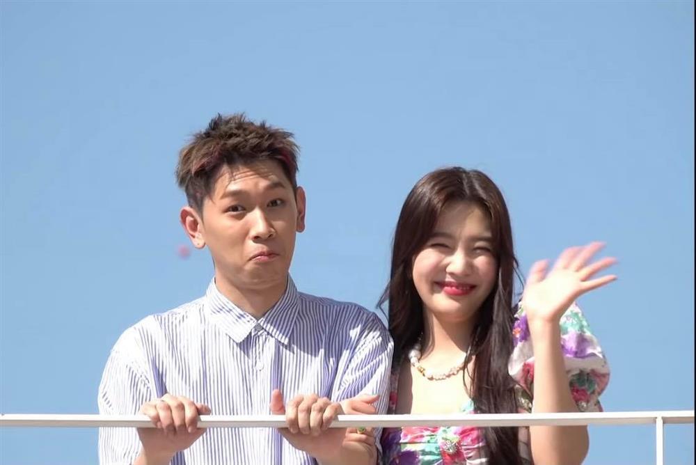 Joy Red Velvet viết thư xin lỗi vì lộ tin hẹn hò ca sĩ Crush-5