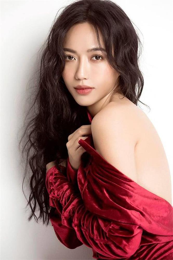 Sơn Tùng nắm tay 1 chàng trai, Diệu Nhi nhảy vào giành chỗ?-6