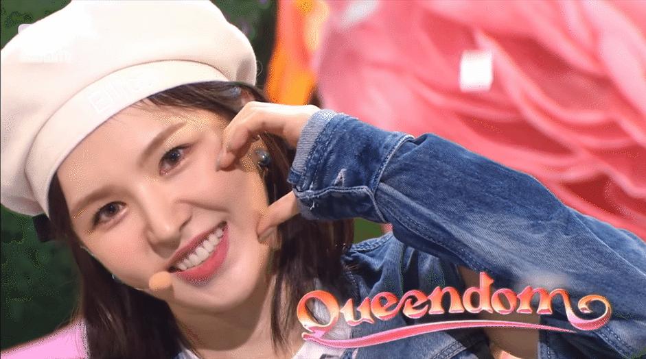 Cột sống của Red Velvet bất ổn khi chờ mãi cameraman không hô cắt-2