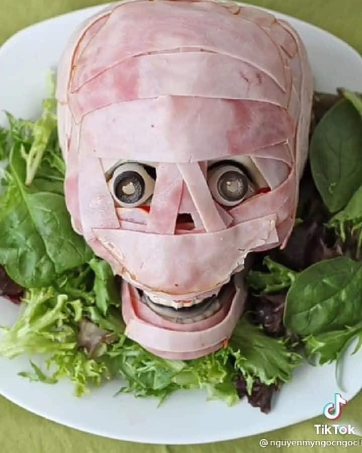 Tắt cơn đói khi nhìn các món ăn sống động hơn cả phim kinh dị-2