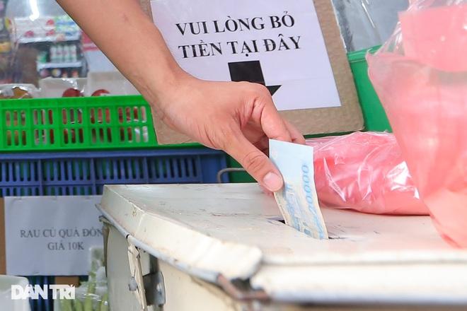 Hà Nội: Gian hàng thực phẩm không người bán, khách tự giác trả tiền-5