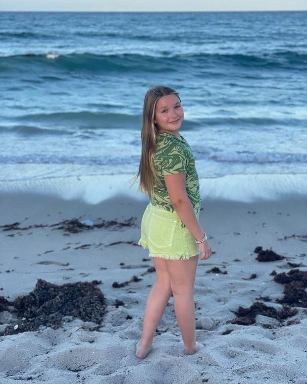 Ái nữ Harper nhà Victoria Beckham bị chê thừa cân-1