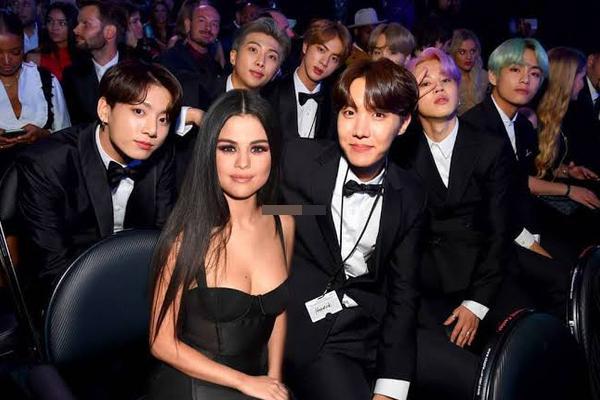 Selena Gomez từng đi nặng ra quần ngay tại concert của Ed Sheeran-5