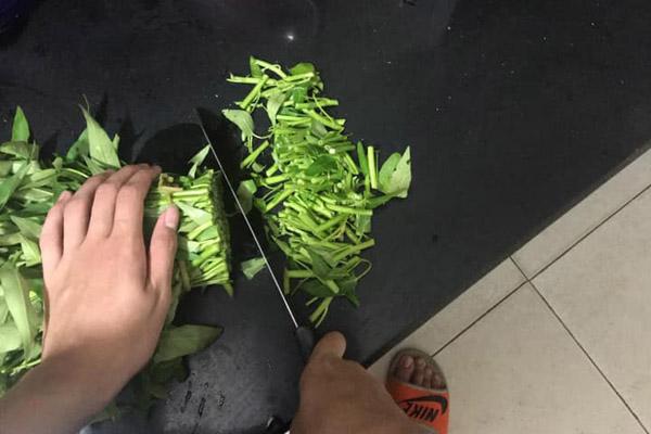 2 lỗ tròn trên thân dao mà 90% người dùng không hề biết công dụng-5