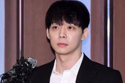 Sốc: Park Yoochun bị tố từng dụ dỗ fan 'quan hệ tập thể 3 người'