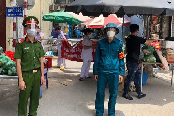Phát hiện 13 ca Covid-19, Hà Nội phong tỏa khu dân cư 2.000 người-1