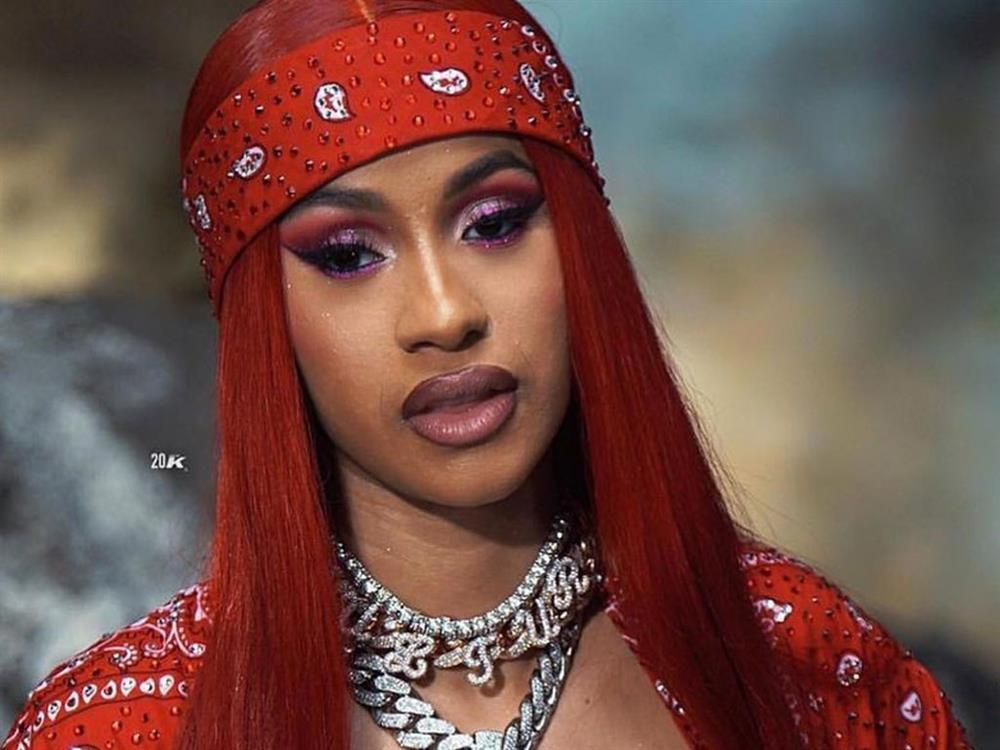 Few people expect Cardi B to be only 29 years old but looks as old as a 50-year-old aunt.