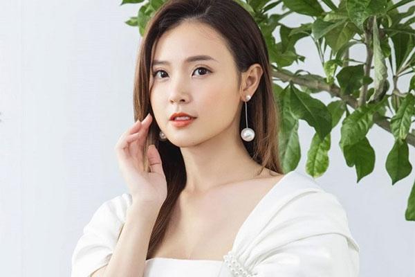 Midu khoe góc nghiêng liền bị hỏi thẳng chuyện thẩm mỹ-5