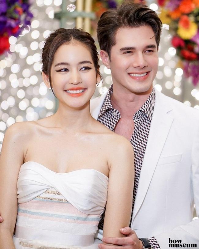 Chuyện chia tay ồn ào của 2 ngôi sao Thái Lan-6