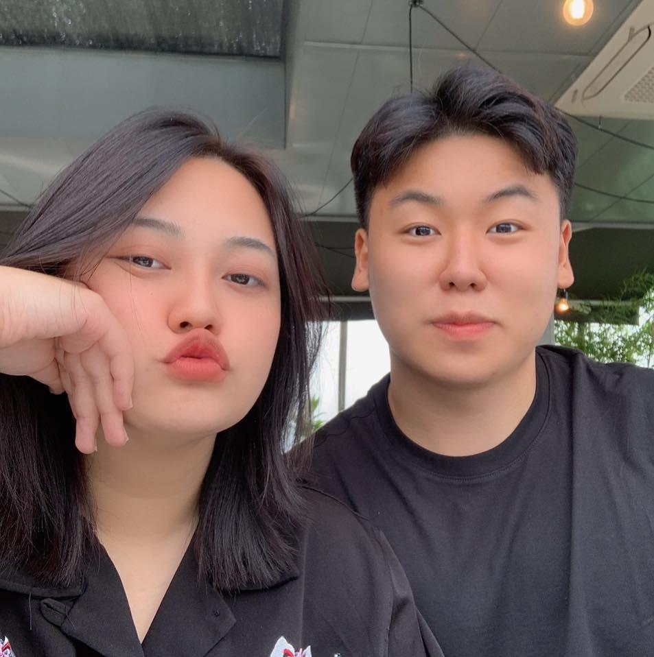 Bố mẹ Ly Kute nhận thư tay từ rể tương lai, đọc cười muốn sảng-6