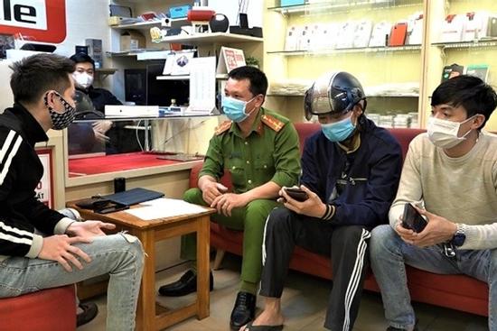 Thủ đoạn lừa đảo mới: 2 người mua bán gặp nhau, tiền vẫn mất