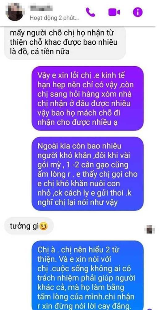 Cô gái nhận quà cứu trợ mùa dịch rồi nhắn tin mỉa mai, chê ít-2