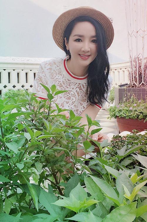 Mỹ nhân Việt hốt hoảng xin bỏ vai khi đóng cảnh tình tứ cùng Quốc Trường-6