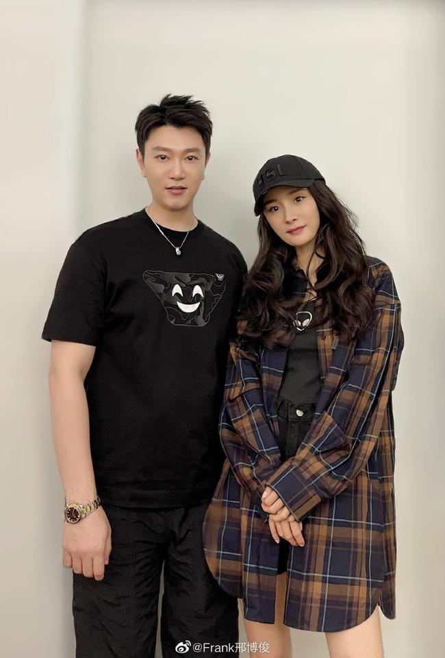 Chia tay Ngụy Đại Huân, Dương Mịch có tình mới máu mặt?-3