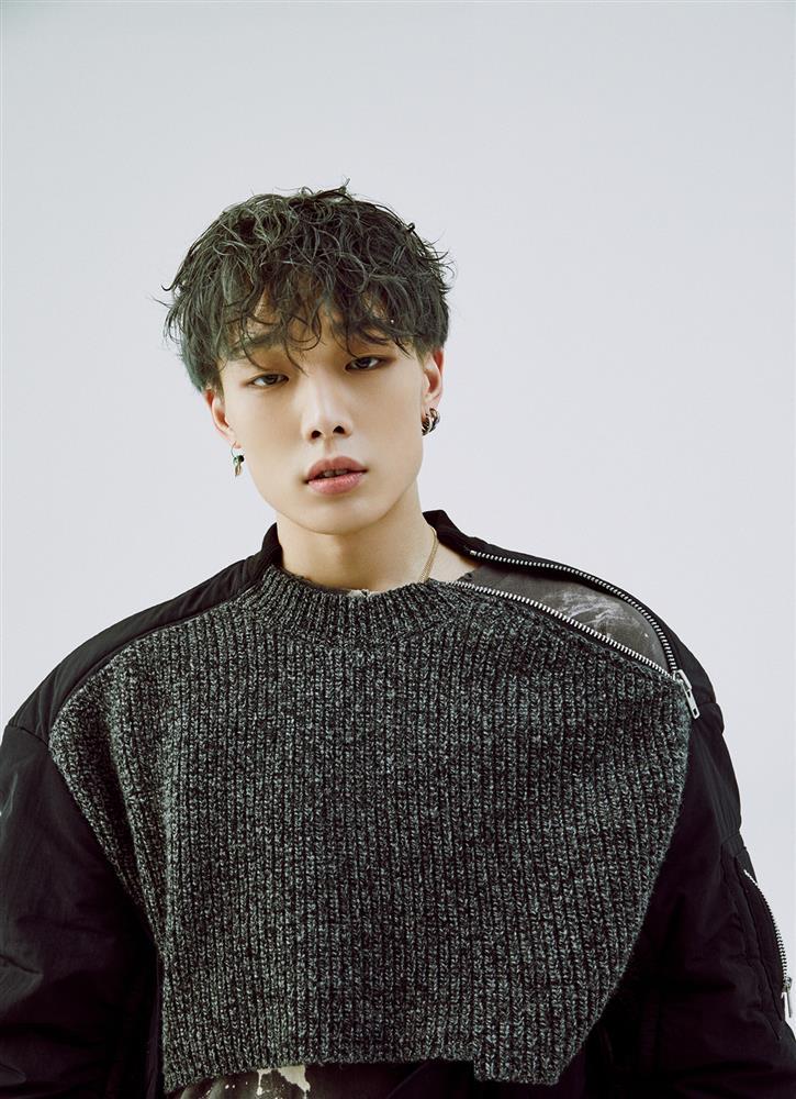 Bìa album Bobby (iKON) sao chép nghệ sĩ nước ngoài?-1