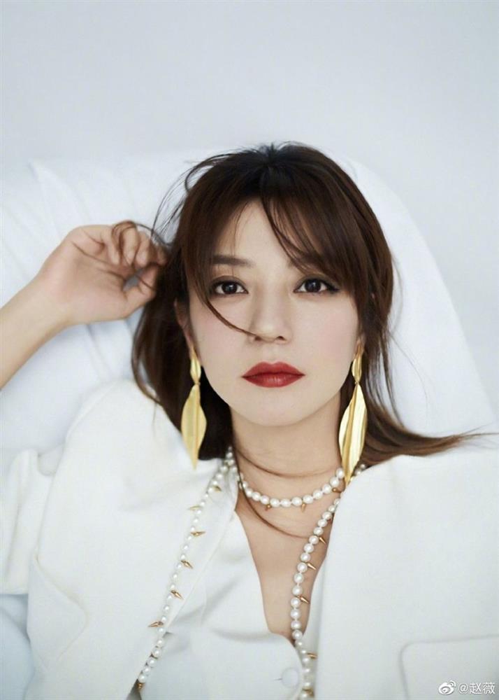 Triệu Vy trốn chạy tới Pháp giữa bê bối phong sát?-1